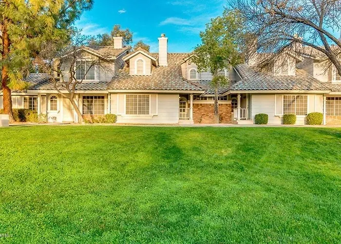 Cozy 3 Bedrooms Town In With Community Pool Chandler