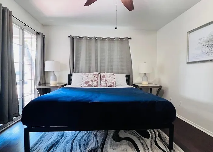 Cozy 3 Bedrooms Town In With Community Pool * Chandler
