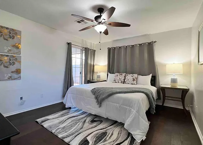 Cozy 3 Bedrooms Town In With Community Pool Holiday home *