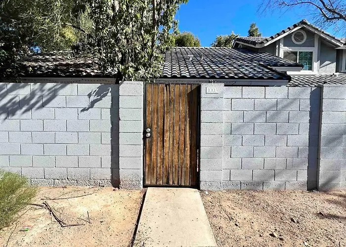 Holiday home Cozy 3 Bedrooms Town In With Community Pool *