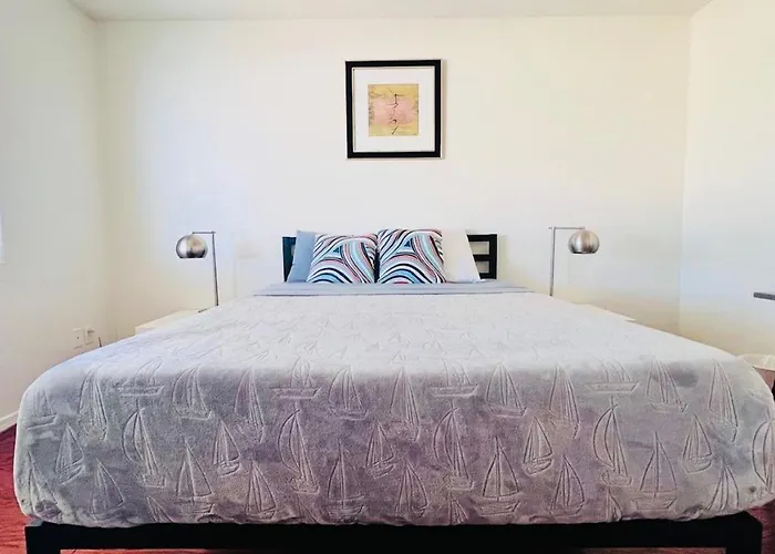 Cozy 3 Bedrooms Town In With Community Pool Holiday home Chandler