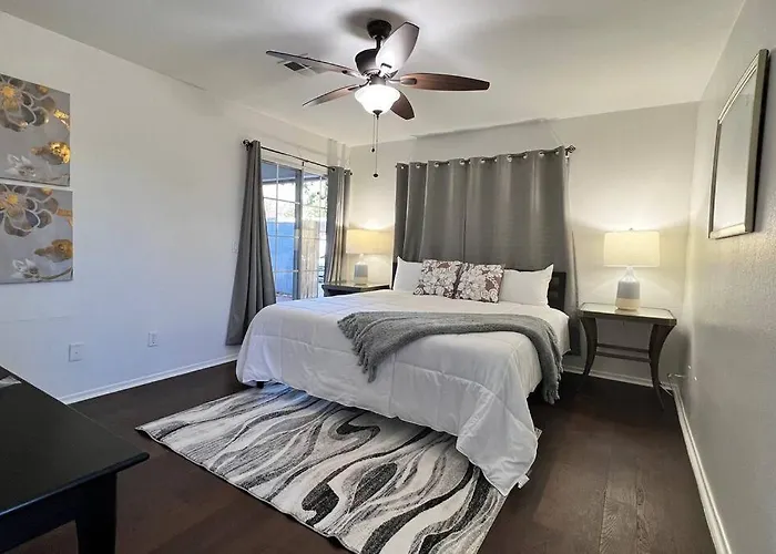 Cozy 3 Bedrooms Town In With Community Pool Holiday home *