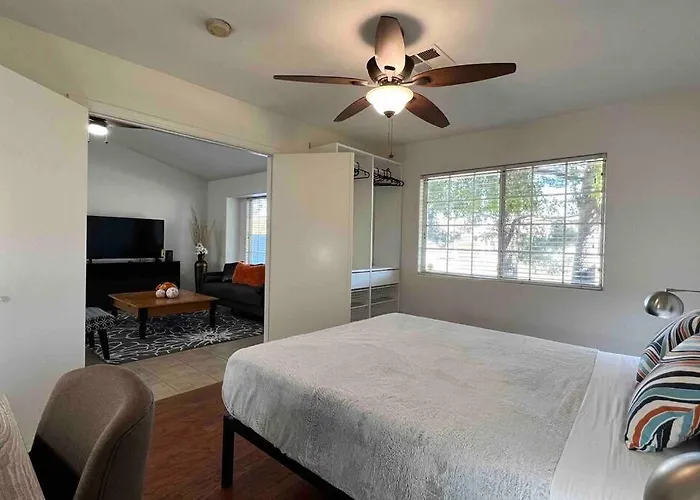 Holiday home Cozy 3 Bedrooms Town In With Community Pool